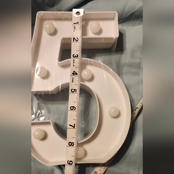 NWOT Battery operated decorative number 5 light - Picture 6 of 6